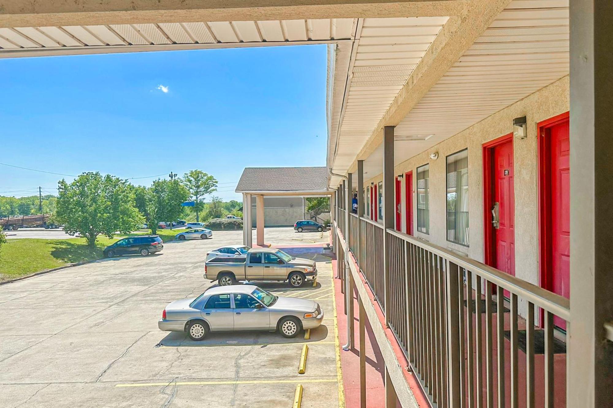 Oyo Hotel East Macon I-75 Exterior foto